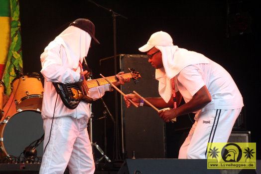 Mafia and Fluxie (Jam) Reggae Geel Festival - Belgien - 05. August 2006 (10).jpg
